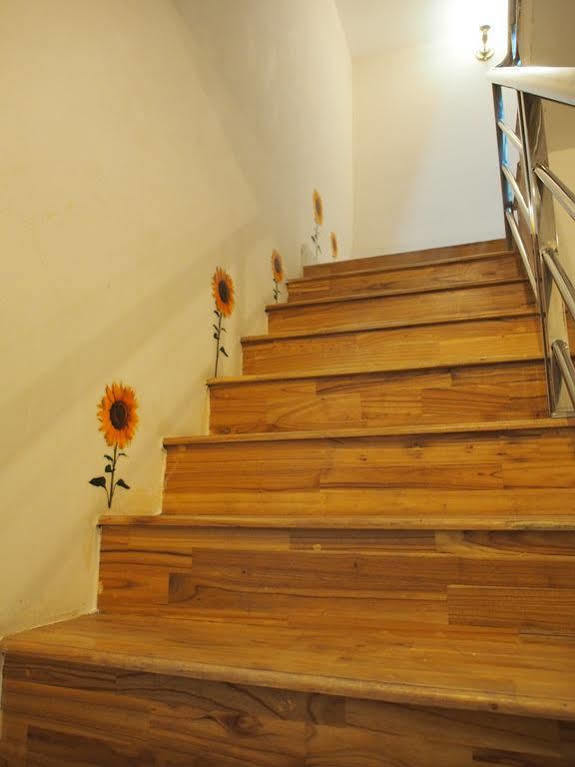 Top Hostel Phnom Pen Exterior foto